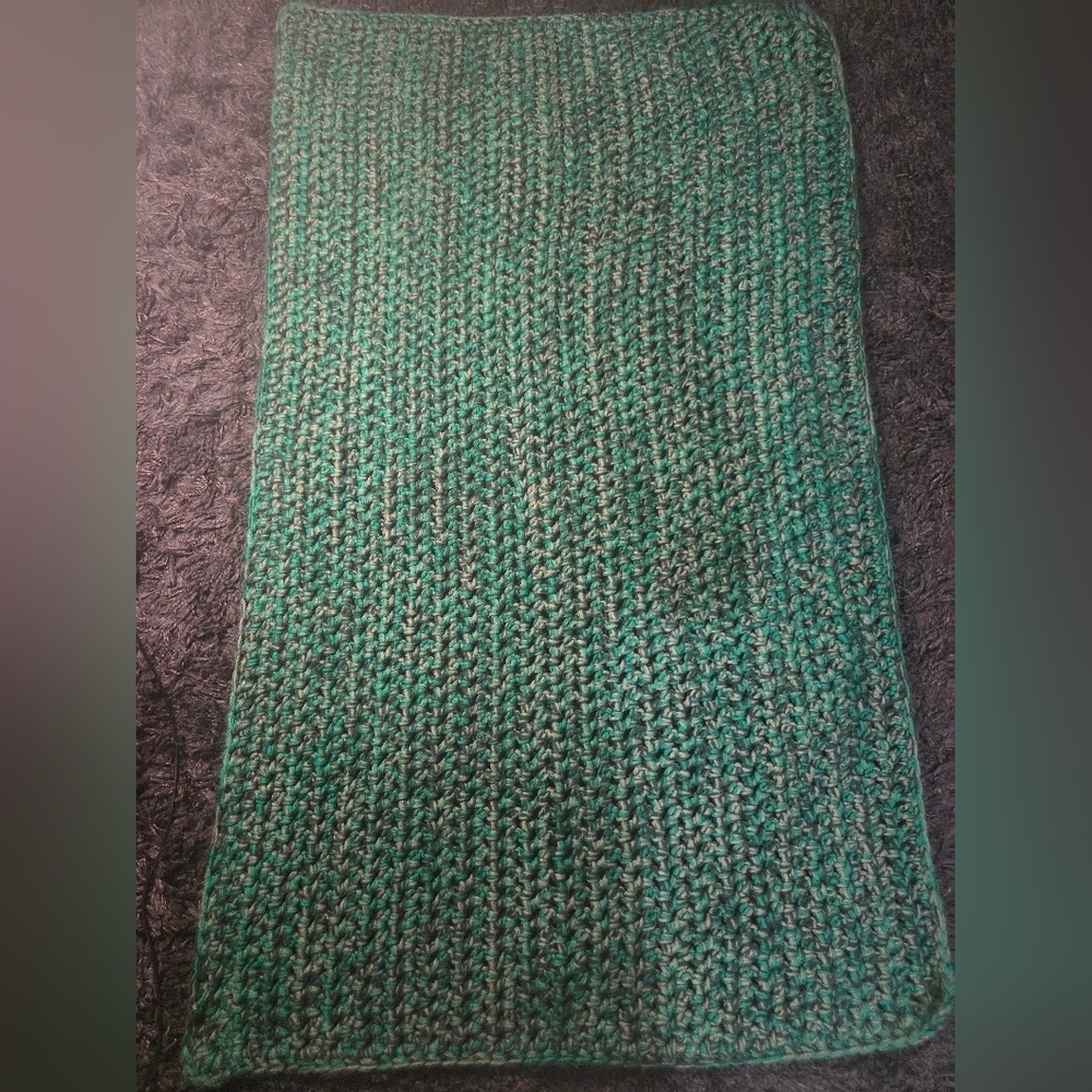 Vintage Handmade Crochet Afghan Throw Green/Gold Blend Retro 50” x 30” EUC - Picture 4 of 4